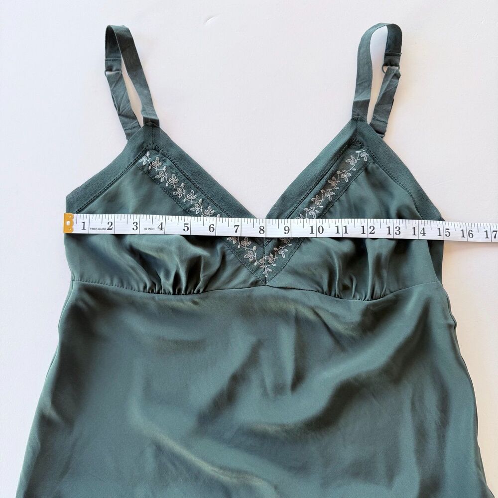 NWT Gold Hawk 100% Silk Embroidered Camisole in Deep Emerald Green Size Small - Picture 8 of 9